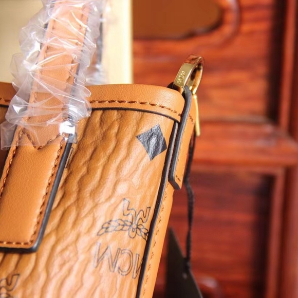 MCM bag - Picture 6 of 9